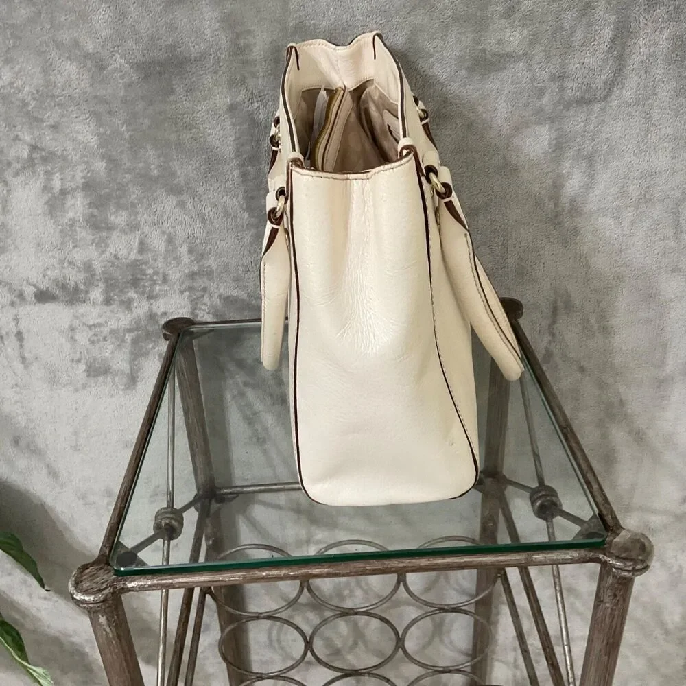 Kate Spade Leather Handbag/tote Ivory Triple compartment footed bag